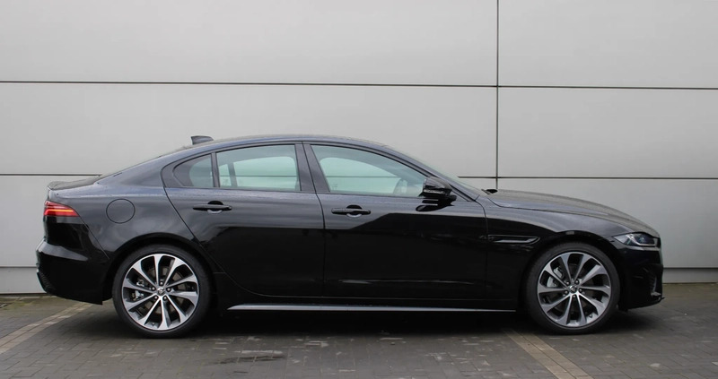 Jaguar XE cena 259900 przebieg: 4000, rok produkcji 2024 z Lwówek Śląski małe 154